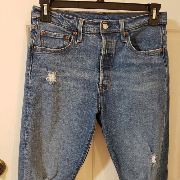 Levi's 501 Women's Distressed Blue Jeans - Picture 3 of 8